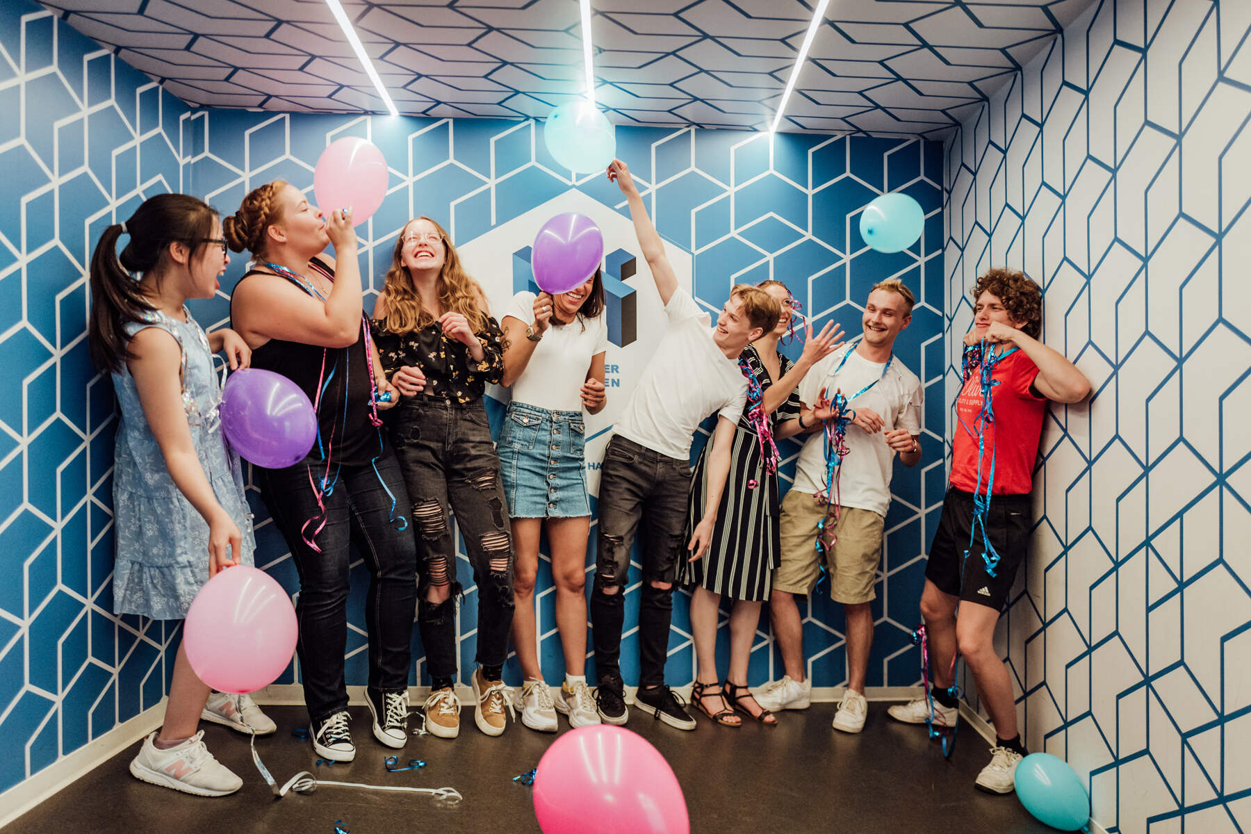 Museum der Illusionen Ames Room Birthday horizontal 1