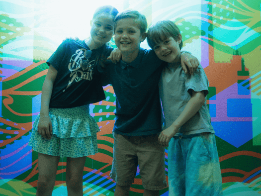 museum_der_illusionen_hamburg_kinder_color_room (1)
